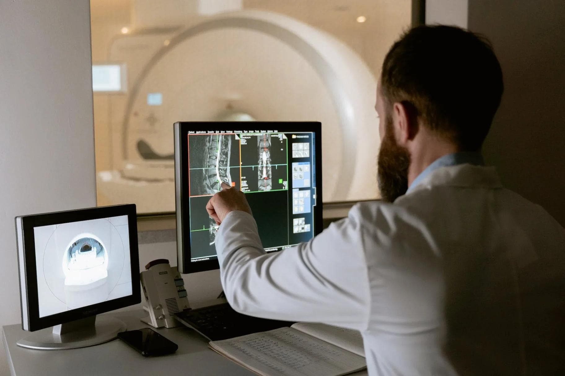 Cloud based PACS : A Revolution in Medical Imaging Information Systems